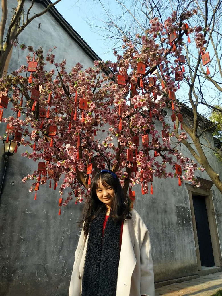 ÷��������^_^���쵽�ˣ����︴�գ����ⰻȻ