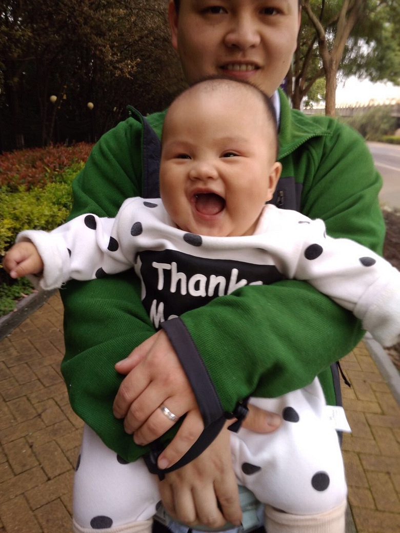 �������Ĵ�ɫ��+����̤���