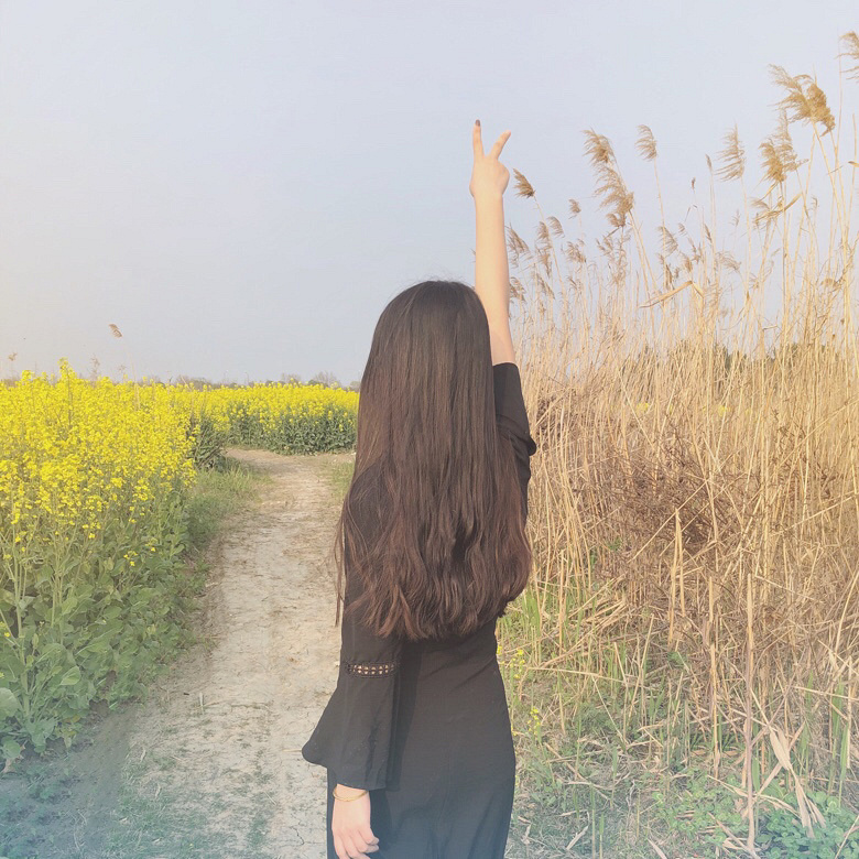 �������Ĵ�ɫ��+�Ͳ˻�