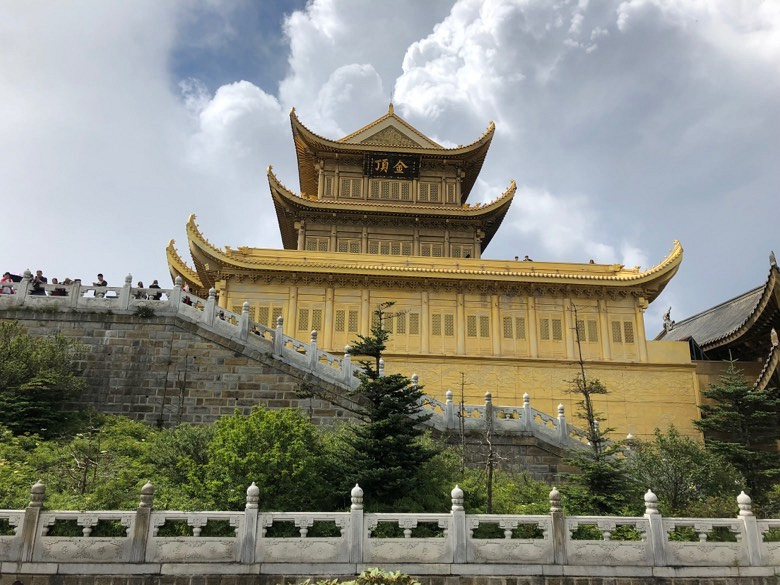 ��ü�𶥣��ķ�ʮ����������