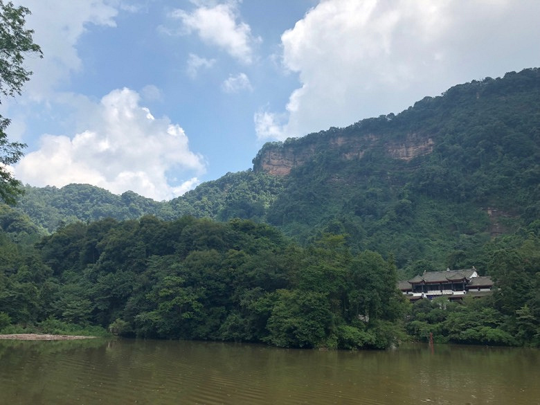 ��ˮ�����ߣ��ʵ����ɽ