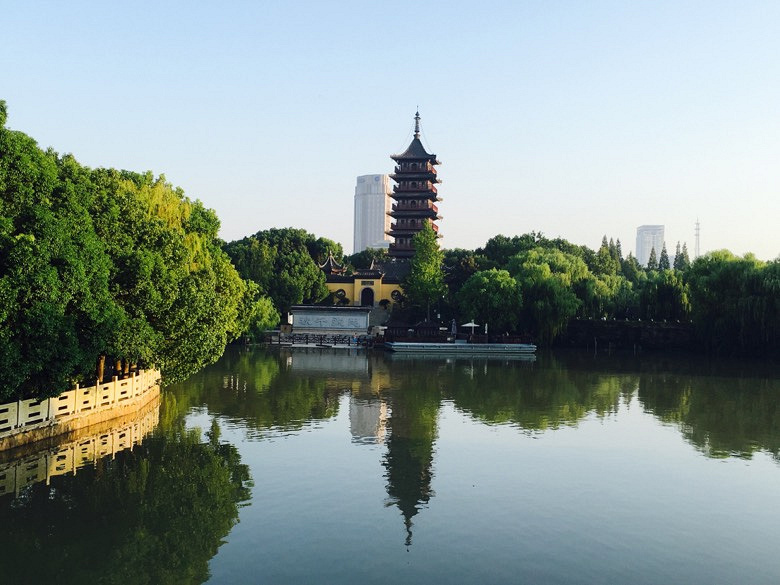 �Ϻ�������