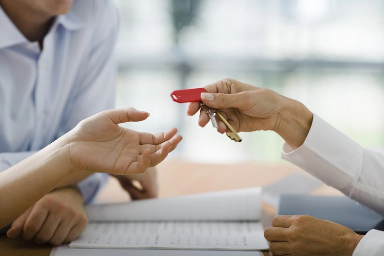 浙江漂亮女租客退房后惊呆房东:一天扫出250多