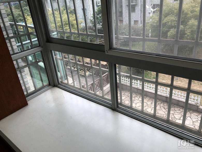 大树花园三期下叠带花园车库双学位