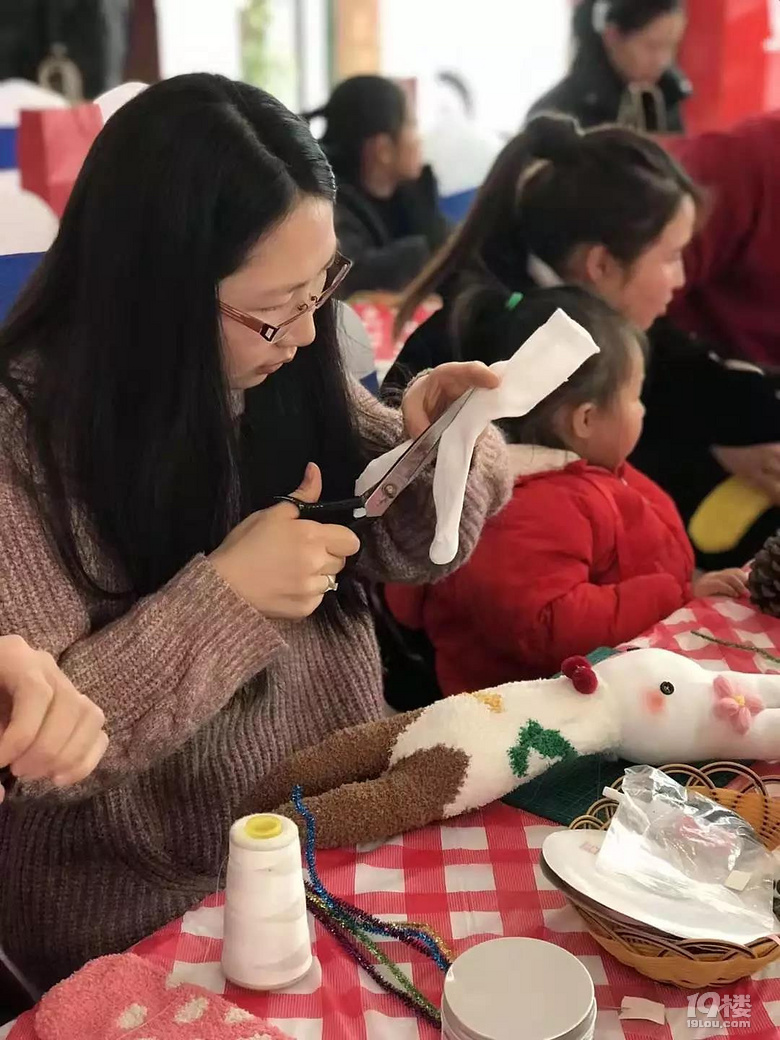 2019梅赛德斯-奔驰嘉兴德星植树节主题活动火