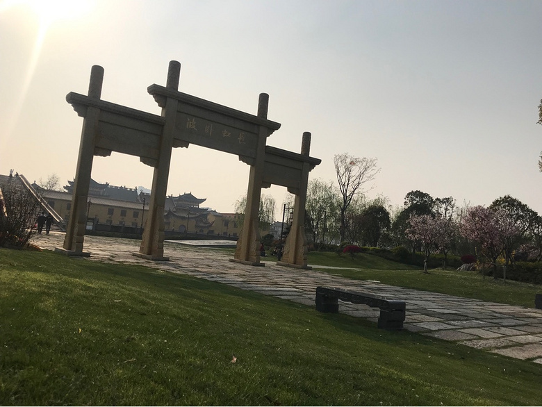 ��������