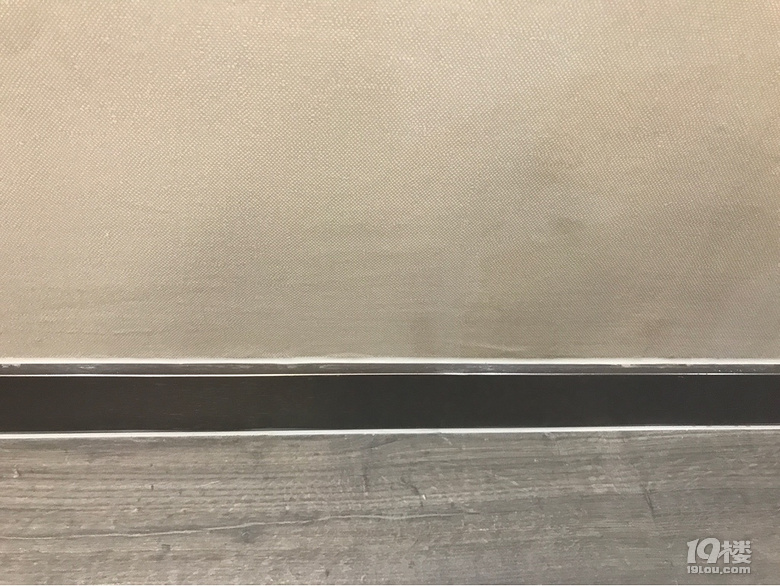 壁纸千万不要买米素,质量差无售后大区经理辱