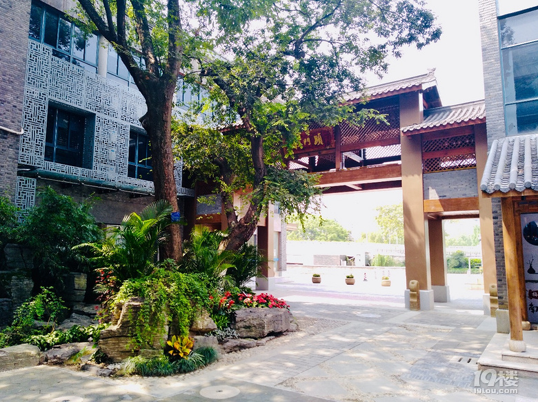 鲁鲁修的美食日记梅湾街南门头