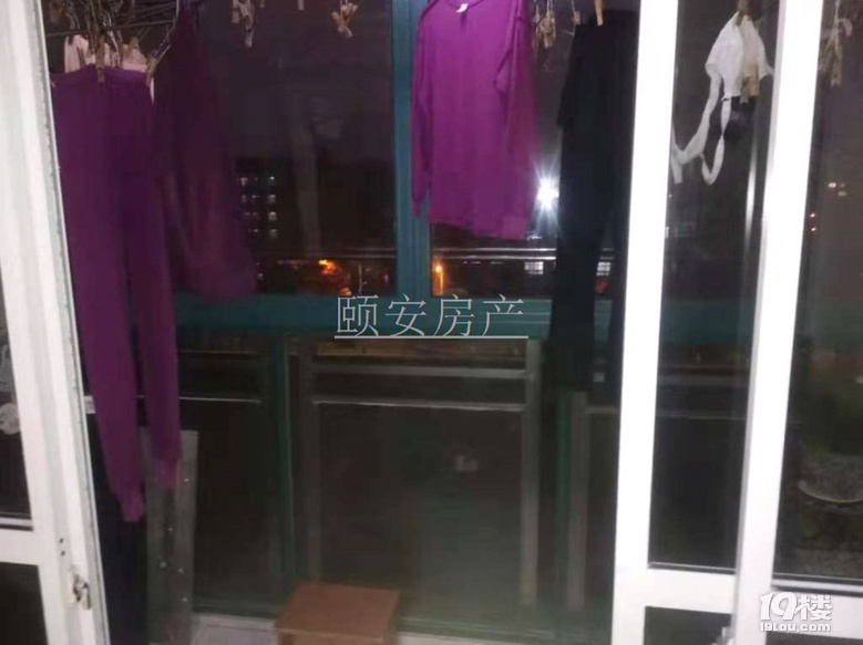新万达旁水果市场旁梁林帆影庄稀缺电梯房出售