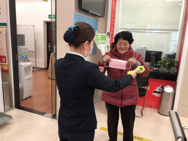 �������������ս  �ʴ����м����з������ж�