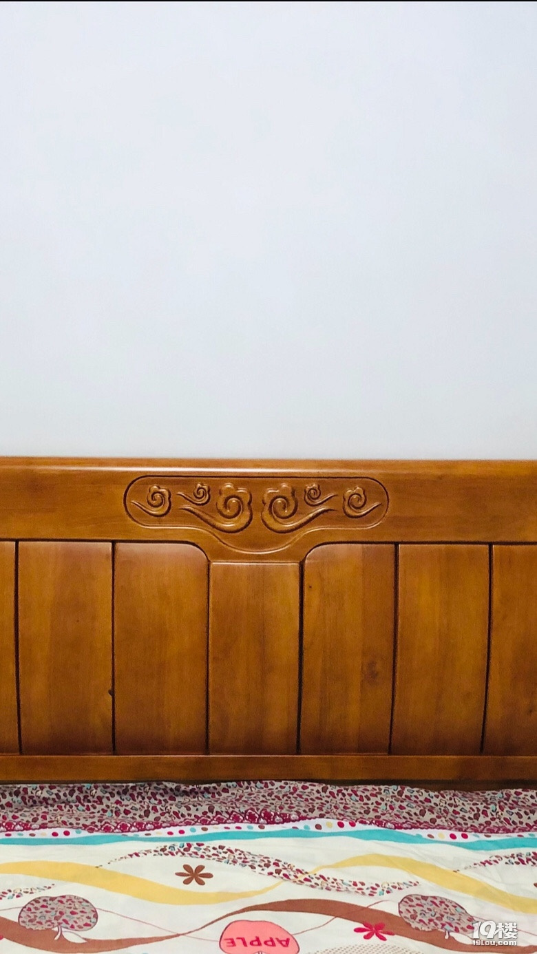 紫蓝装饰杯秀家大赛晒家具祥云图案实木床