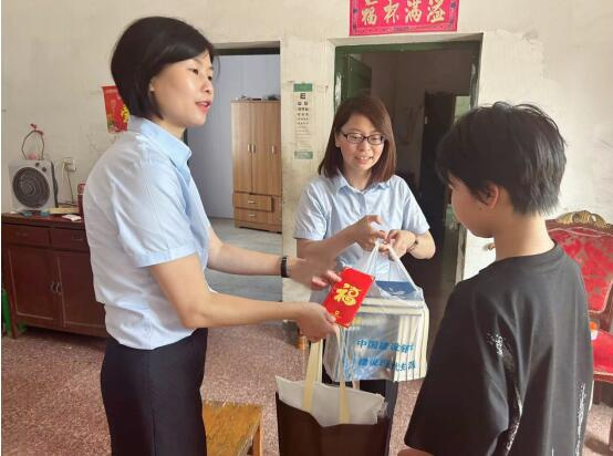 ��԰��ůͯ��  ��������ȼϣ��  ���п�չϲӭ����70�ع���