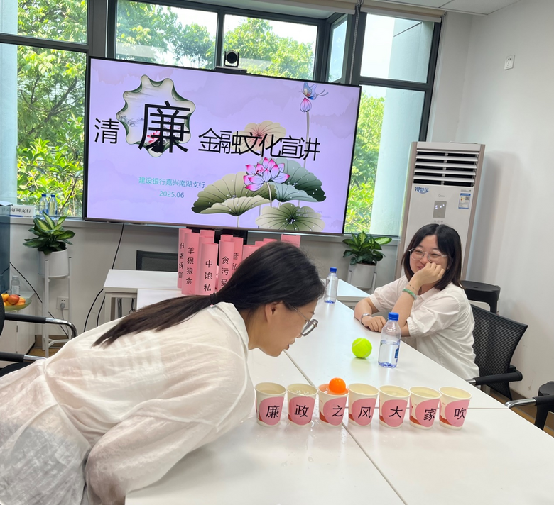 �������м����Ϻ�֧����֯��չ�����������Ļ������ա��