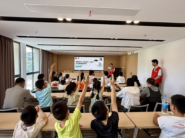 ���м��˺���֧�С��Ÿ�����ڷ���ӡ�������������ʵ���