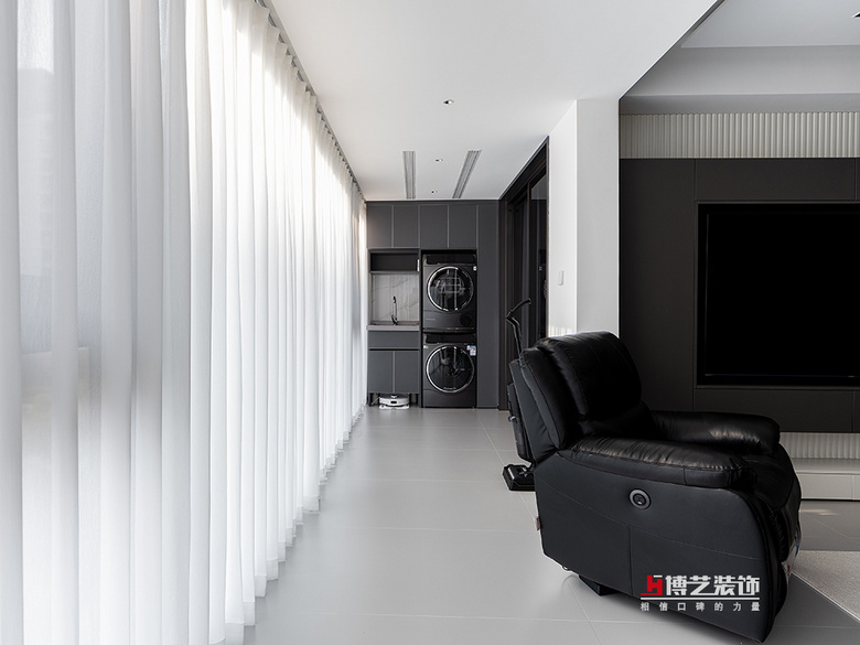 �ļ���ͥ143m?|����ͣ���������