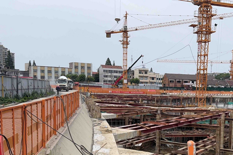 ���ڻ�ˮ����ͩ �Ͼɽ���ӭ����