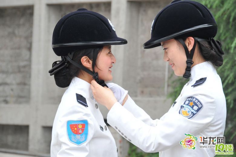 重庆美女骑警