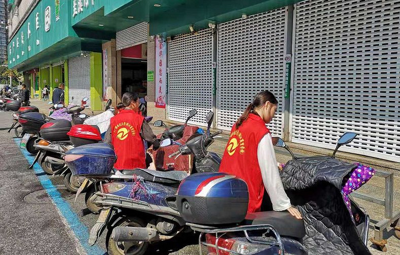 发聘书!242名学生任职社区居委会,万名青年志