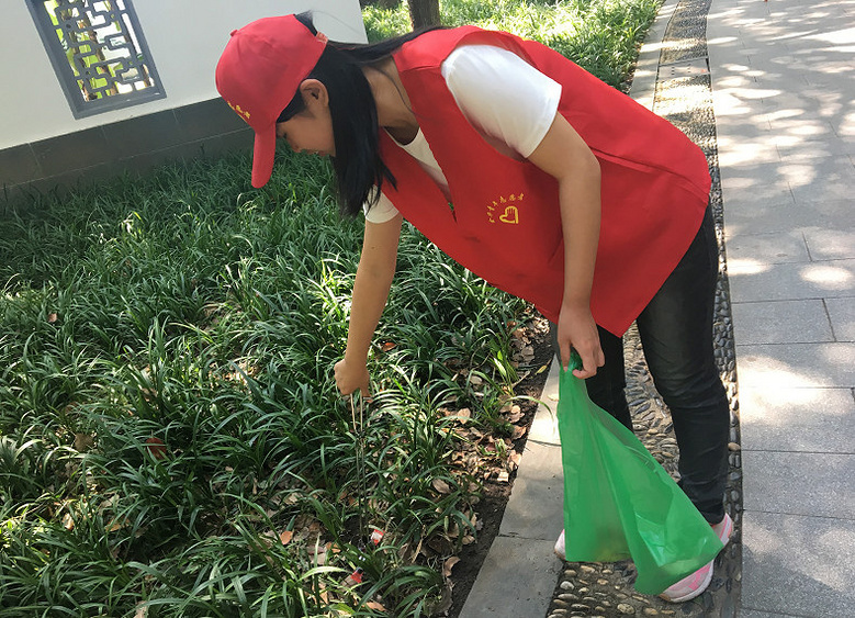 发聘书!242名学生任职社区居委会,万名青年志