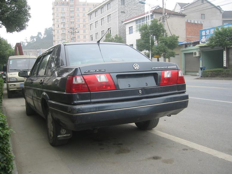 转让97年桑塔纳2000