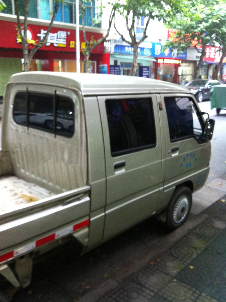 轉讓輕型五菱雙排工具車小貨車