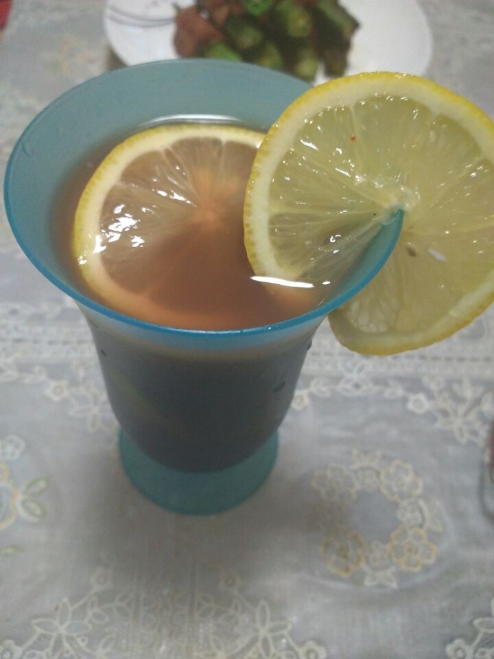 一杯自制饮料――柠檬葡萄汁