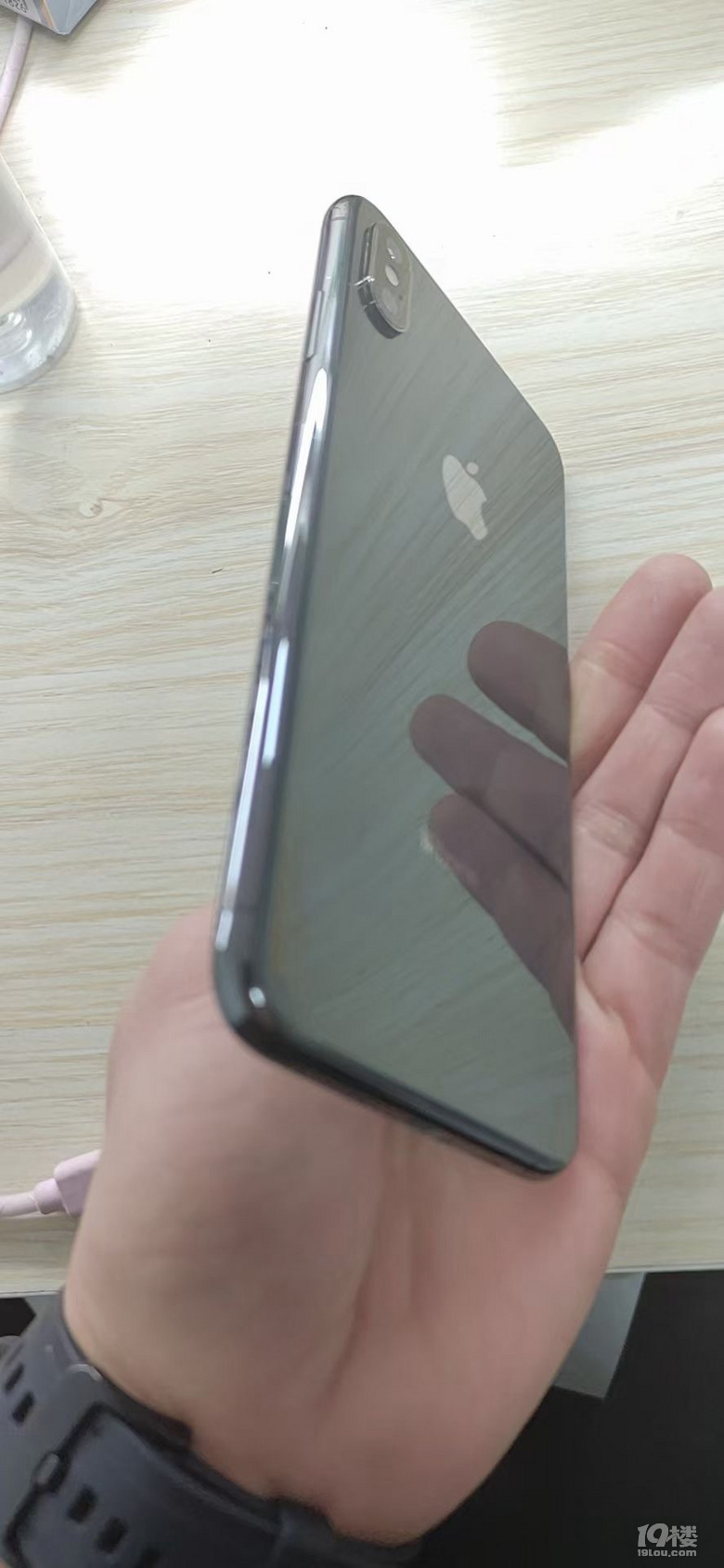 黑色iphonexsmax256g国行过保有轻微使用功能正常