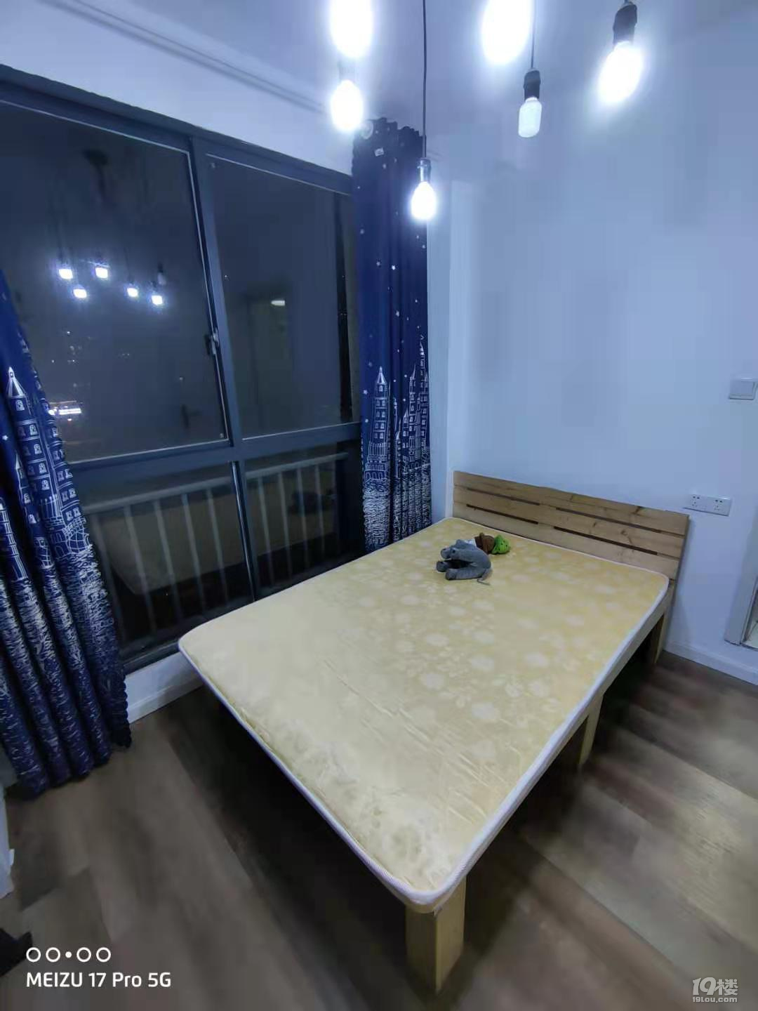 滨湖雅苑(临安汽车东站附近)一室一卫带厨房1200出租 免中介费