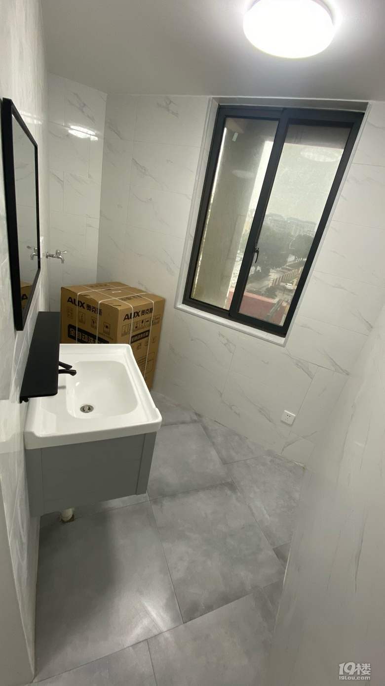 锦南公寓一幢401出租两室一厅一厨一卫拎包入住