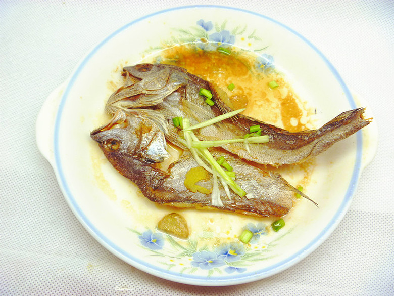 清蒸小鱼干.jpg