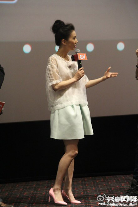 黄圣依来宁波宣传电影啦~