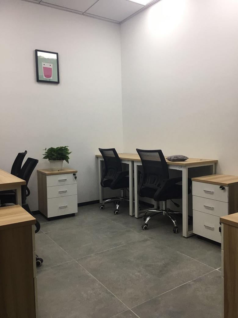 杭州靠窗独立办公室,视野好,包水电网,可注.册公司