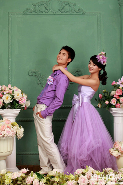 你的爱就像月光 那么温柔的照着我