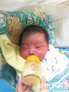 昆明产妇临产求助警车遭拒 家属称警察正玩游