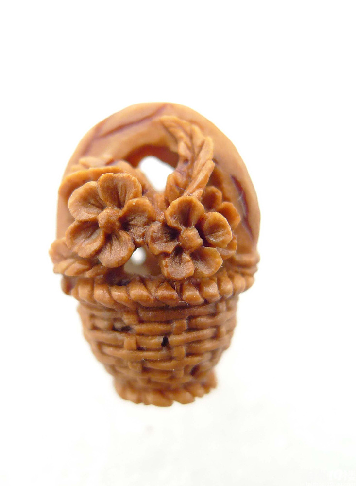 桃核雕刻桃篮的辟邪风俗及怎么样给宝宝选择桃篮