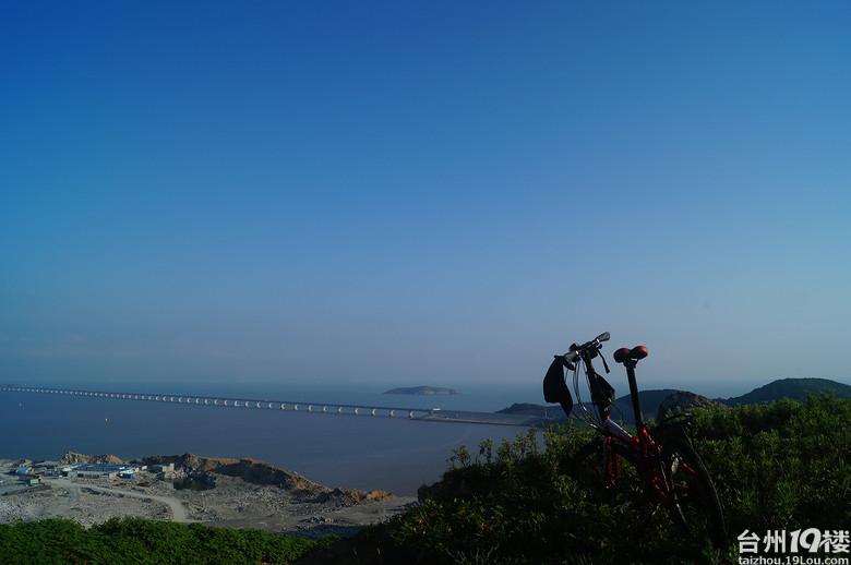 大暑日骑行头门岛跨海大桥