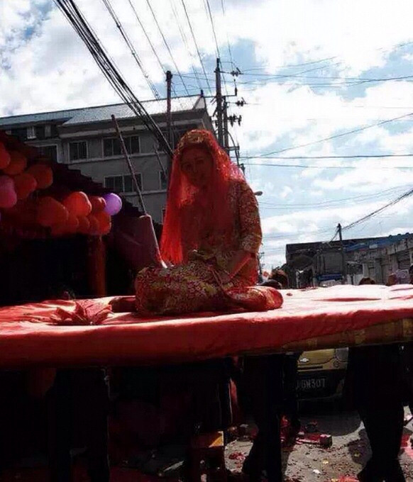 豪车算什么在黄岩这样扛新娘才叫霸气