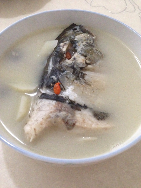 野生天麻魚頭湯