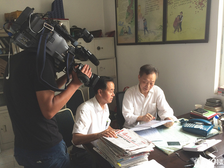 浙江省电视台来坎门采访禁毒阳光会所-现场直