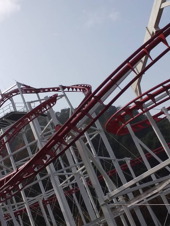 黄岩九峰公园过山车缘何沉寂