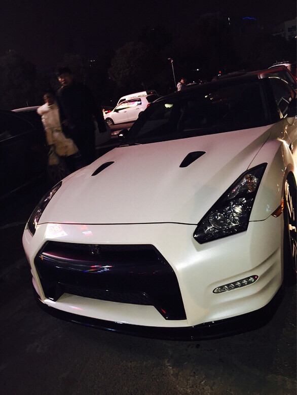 街拍第十四期gtr是什么牌子的车