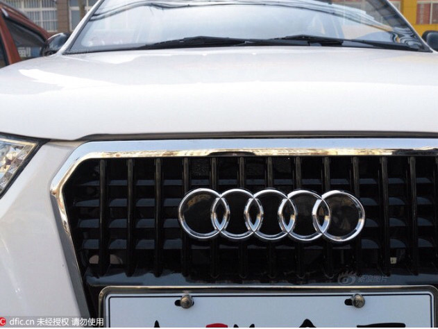 山东电动汽车店现"五环豪车"