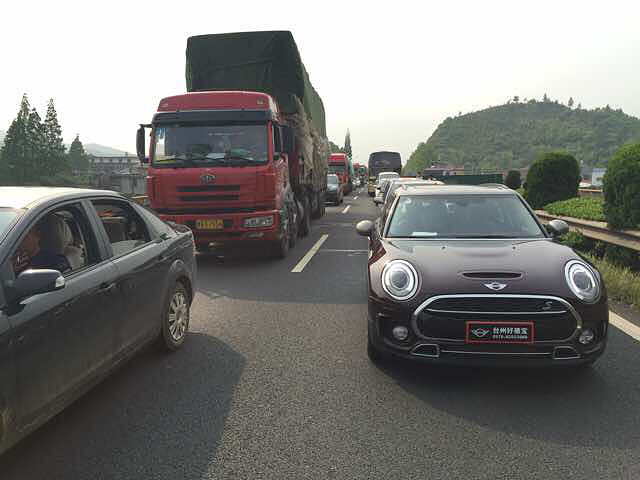 五一高速来添堵了