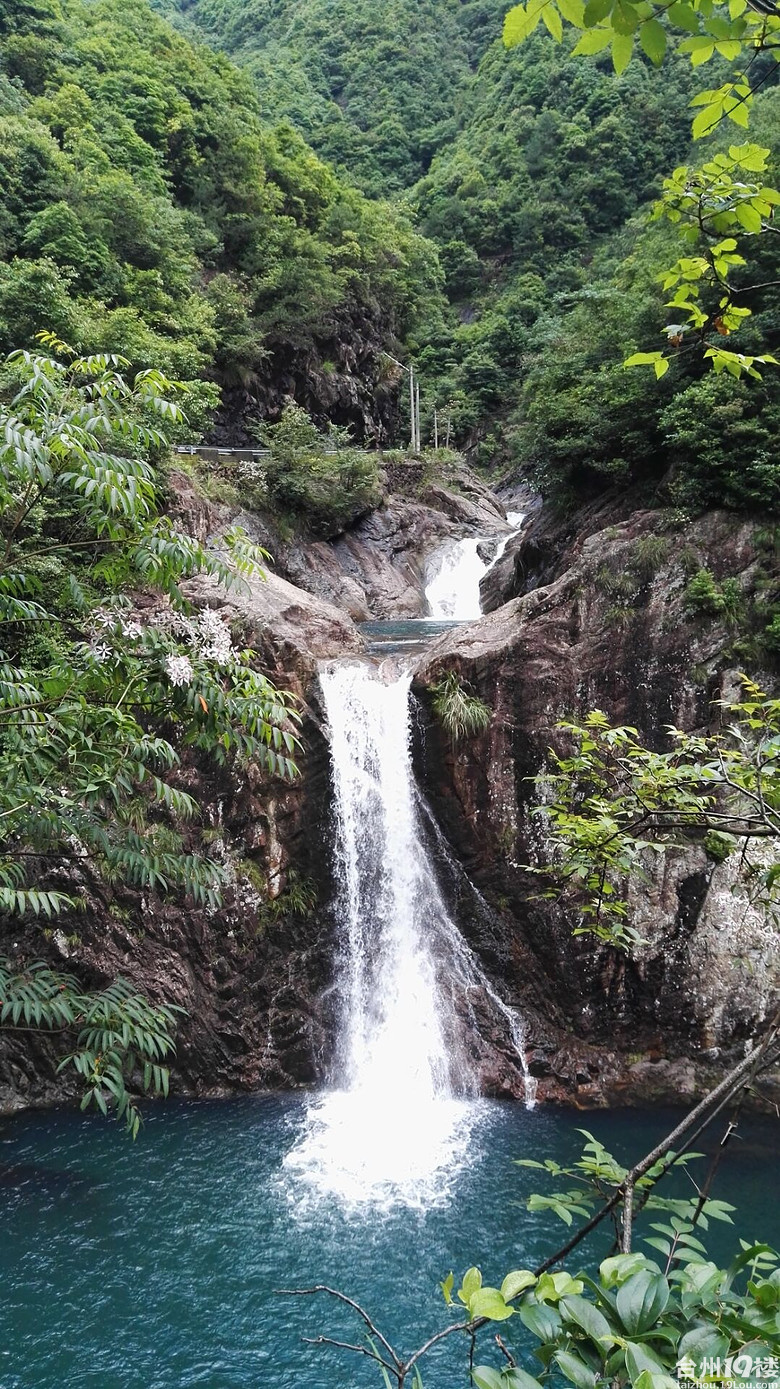 仙居淡竹乡上井村80米瀑布