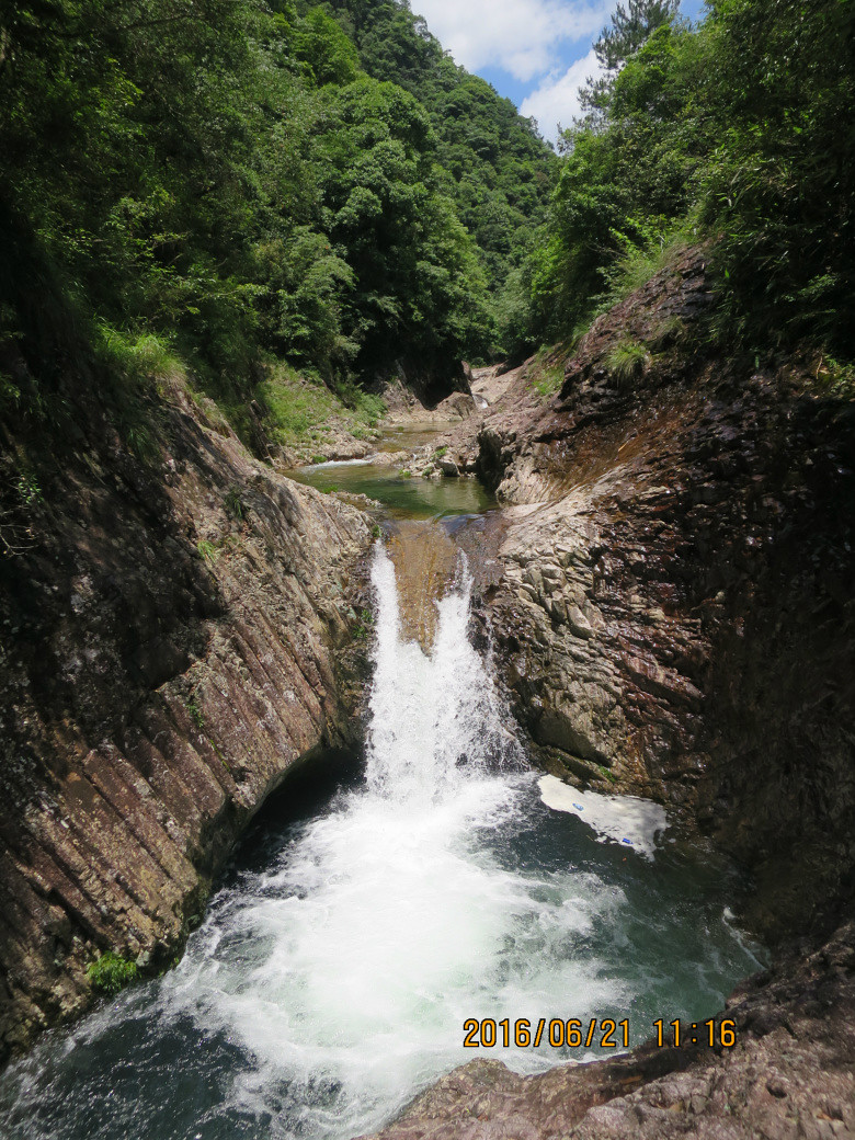 徒步仙居—永嘉古道 溯溪华东最美水道——楠溪江源头百丈坑