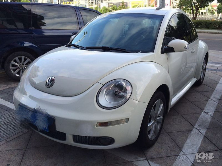 大众甲壳虫乳白色寄卖