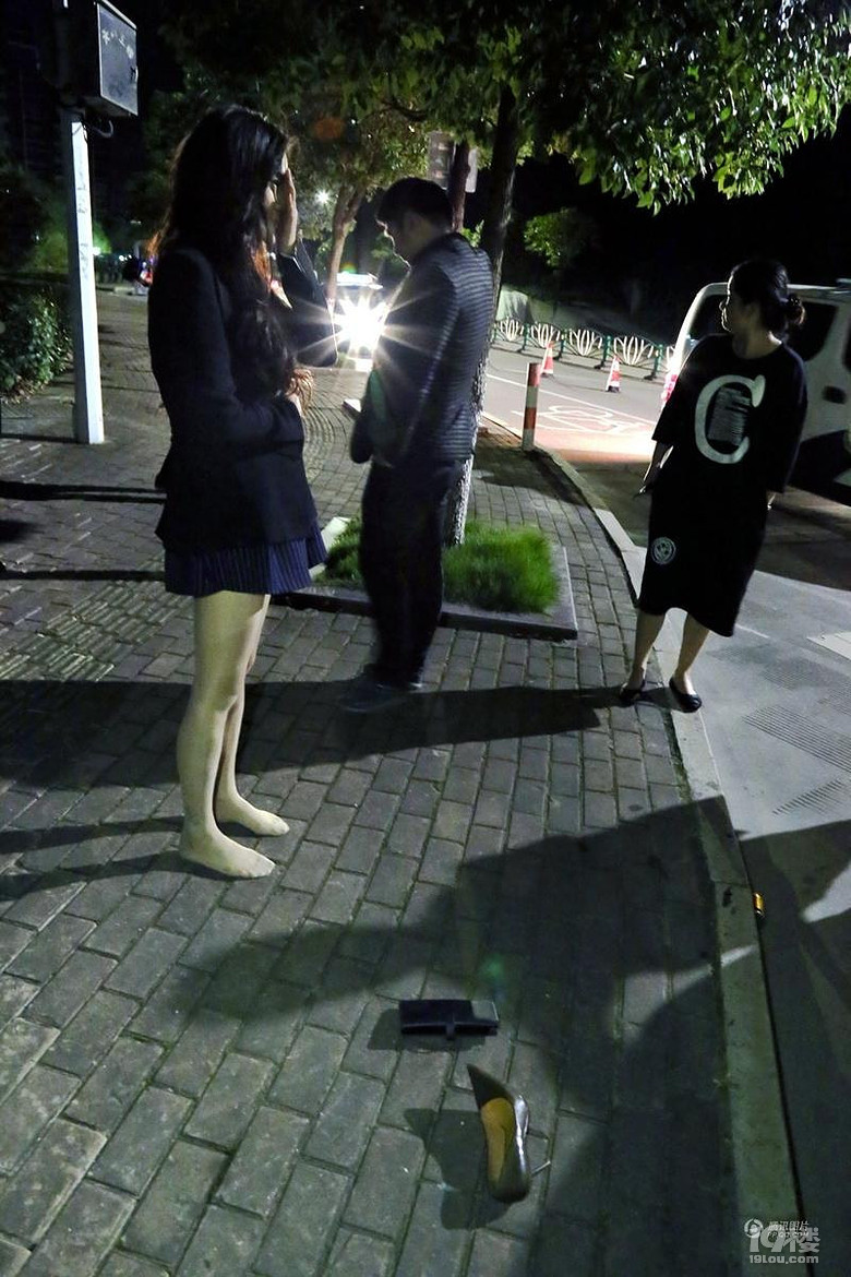 男友酒驾被查 温岭一女子自扇耳光污蔑交警打