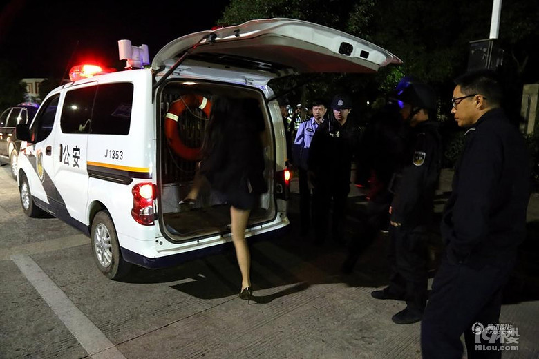 男友酒驾被查 温岭一女子自扇耳光污蔑交警打