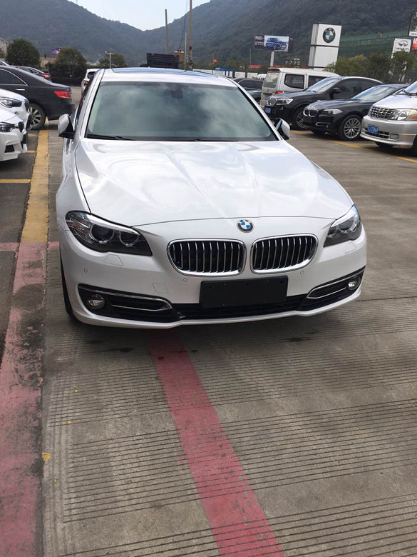 晒车作业宝马525li豪华版提车