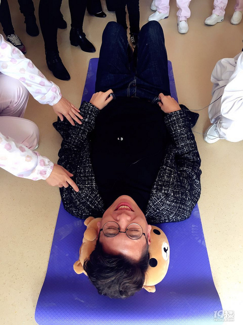 去中心医院参观高级产房,看准爸爸生孩子现场